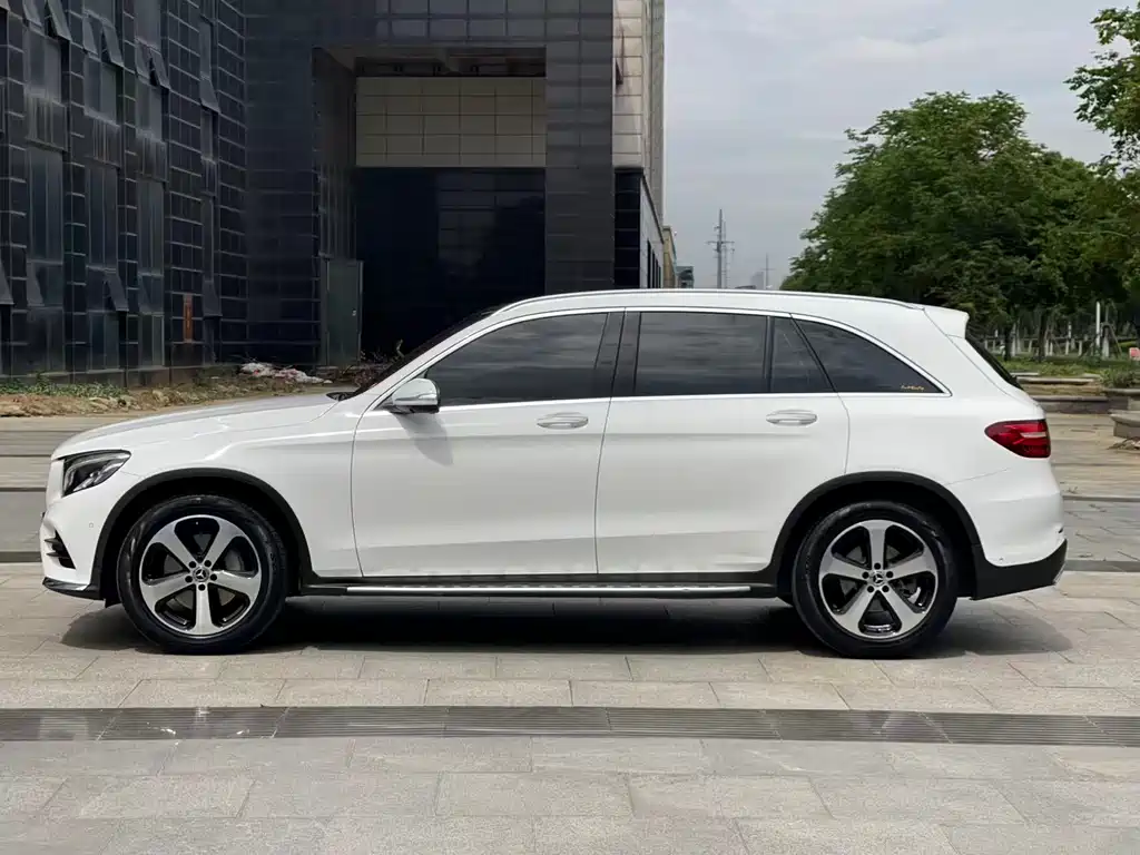 Mercedes-Benz GLC 2019 GLC 260 L 4MATIC Luxury