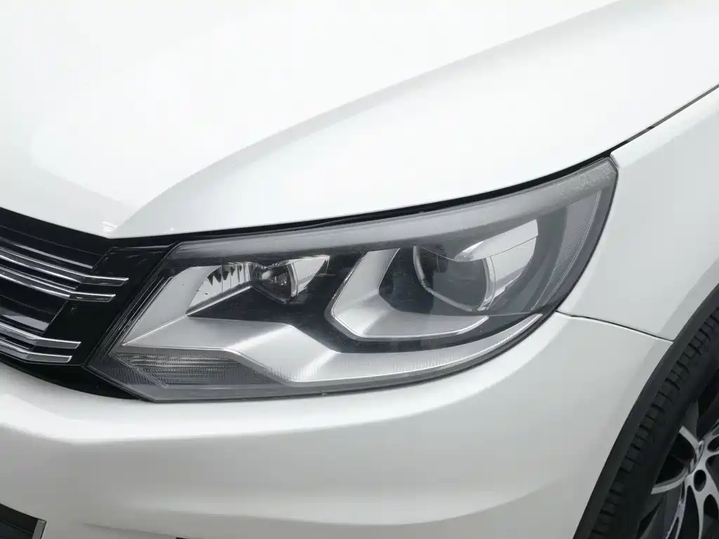 Volkswagen Tiguan — миниатюра 7