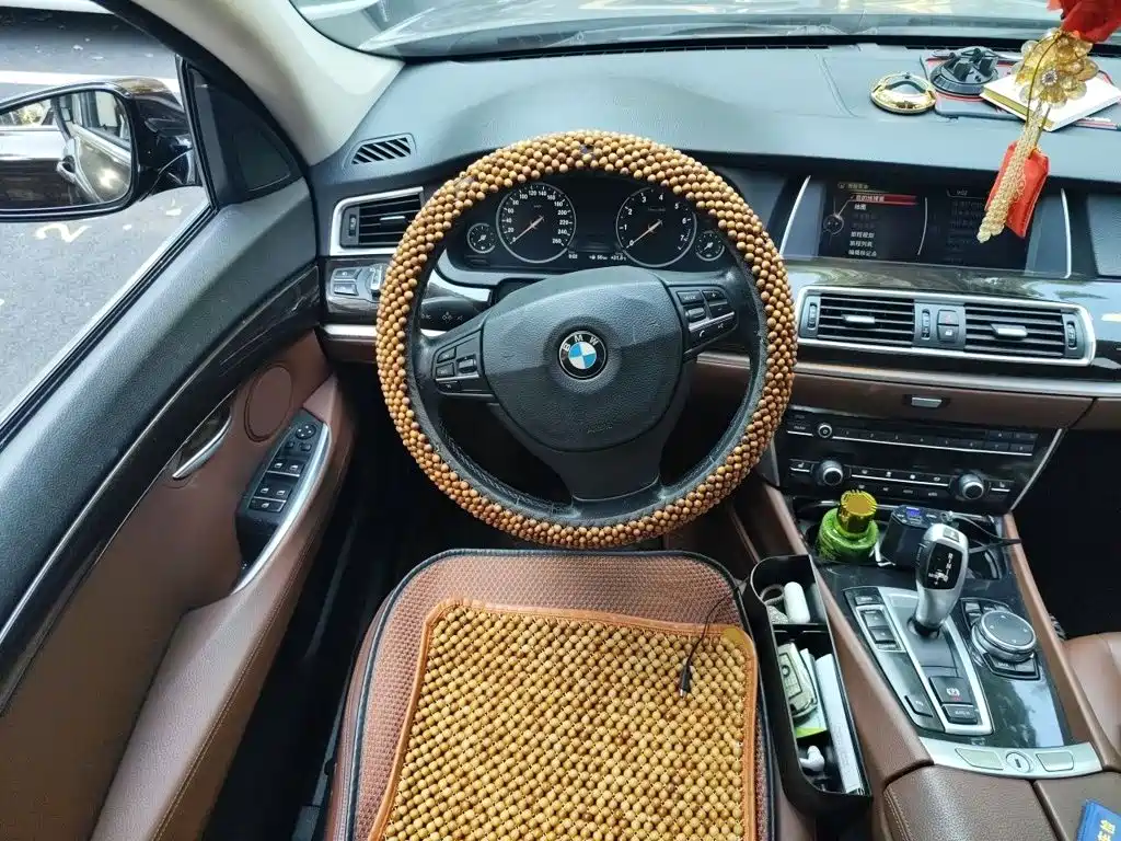 BMW 5 Series GT — миниатюра 3