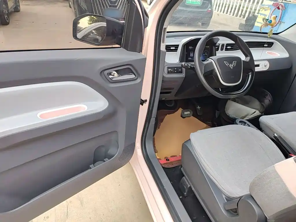 Wuling MINIEV — миниатюра 16