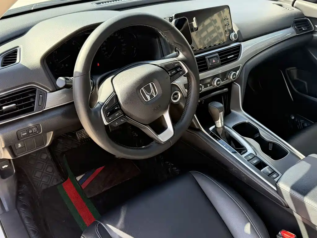 Honda Accord — миниатюра 10
