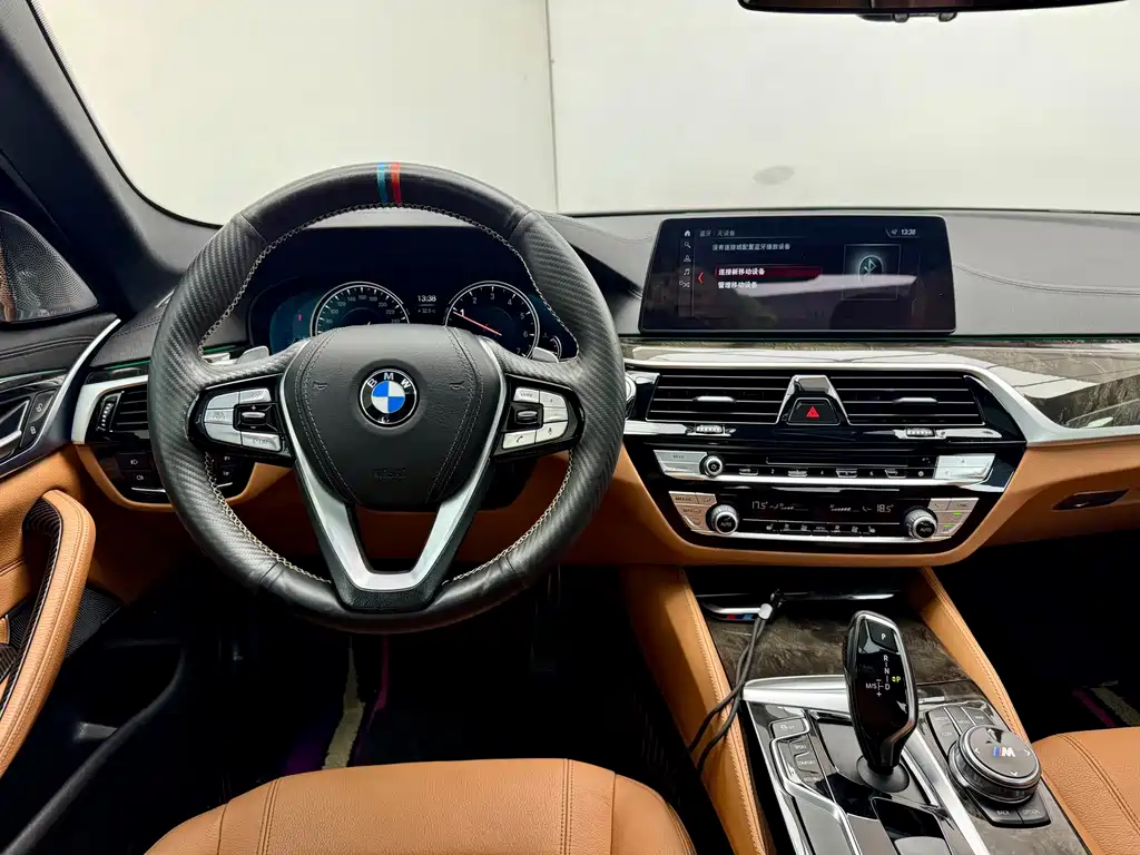 BMW 5 Series — миниатюра 18