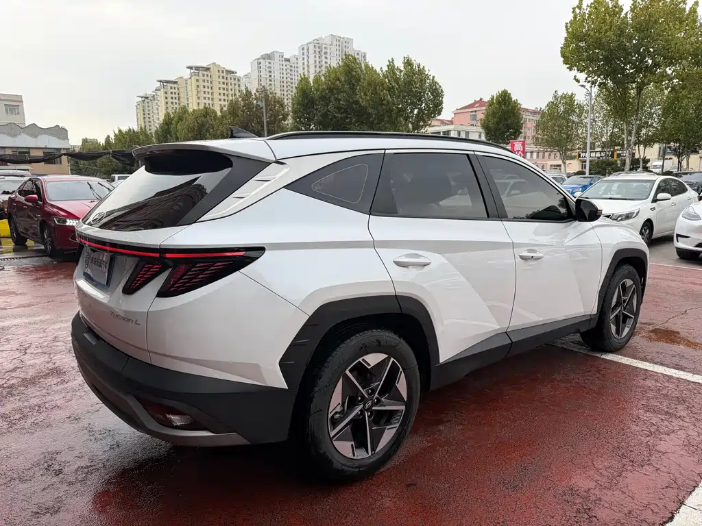 Hyundai Tucson — миниатюра 6