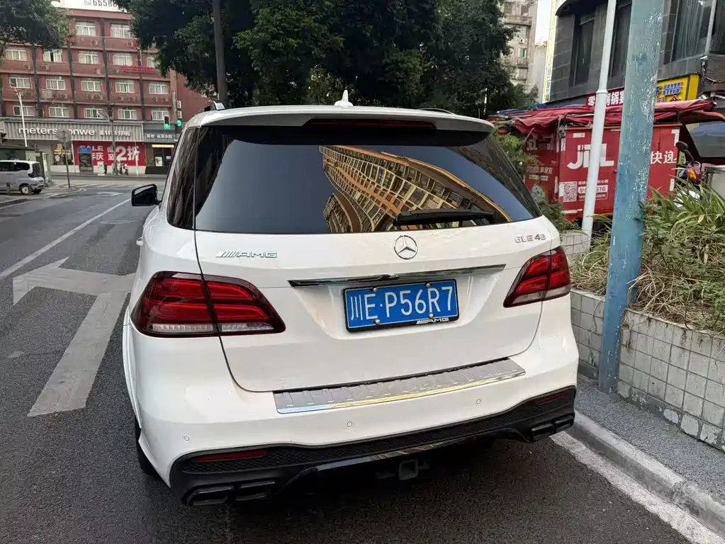 Mercedes-Benz GLE AMG — миниатюра 8