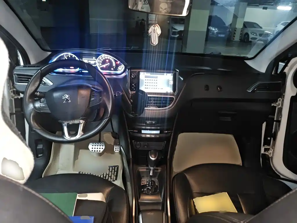 Peugeot 2008 — миниатюра 5