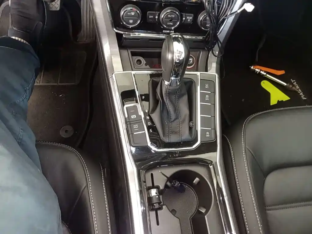 Volkswagen Passat — миниатюра 14