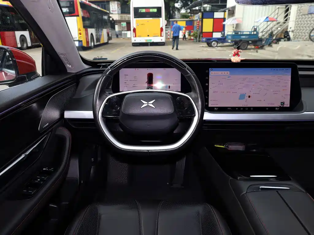 XPeng P7 — миниатюра 11