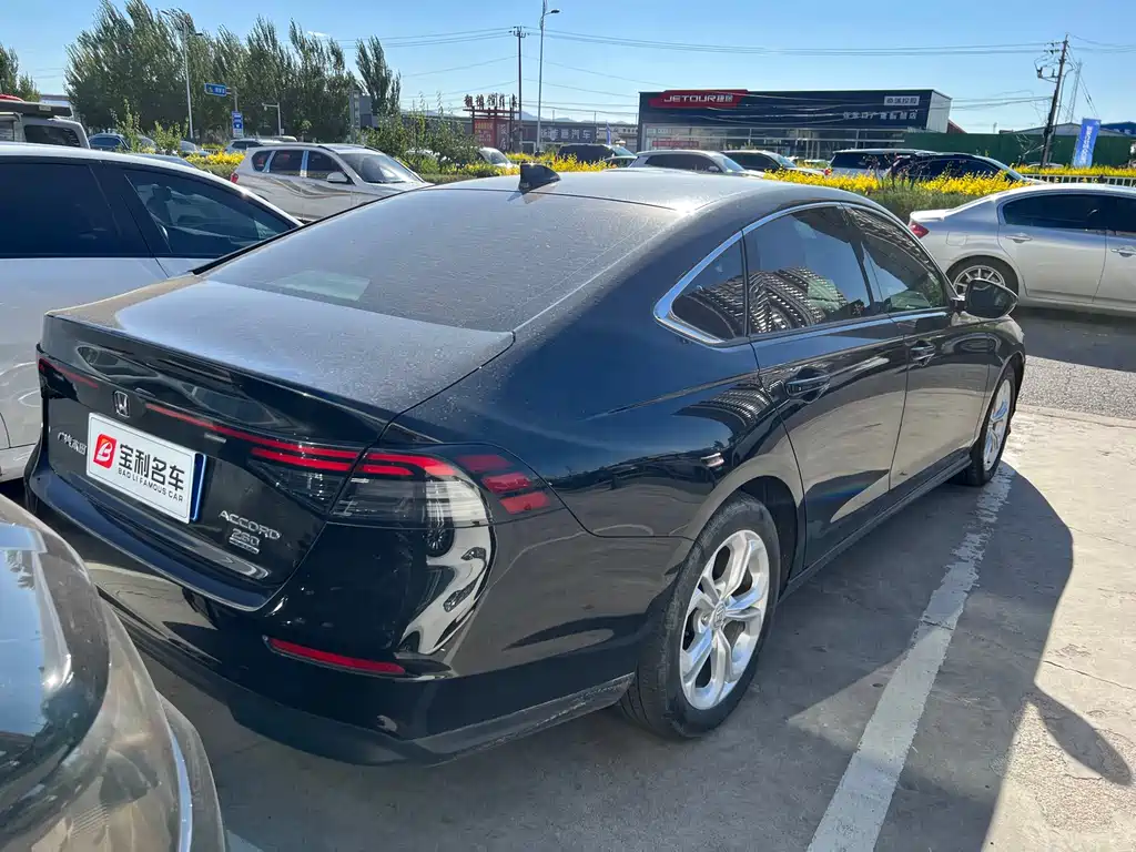 Honda Accord — миниатюра 7
