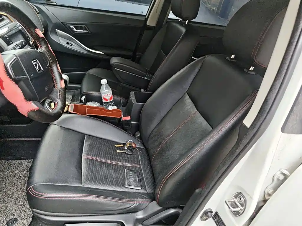 Zotye Zotye Z300 — миниатюра 16