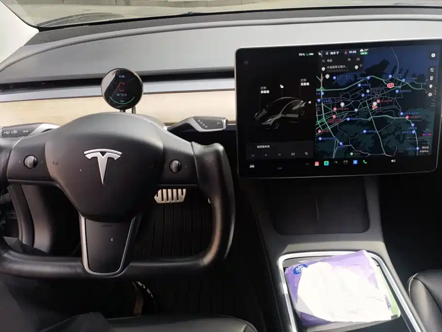 Tesla Model 3 — миниатюра 12