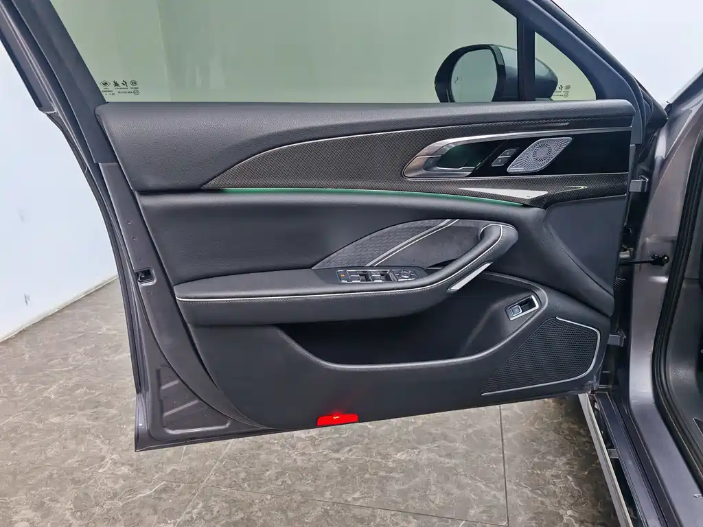 Hongqi Hongqi H6 — миниатюра 19
