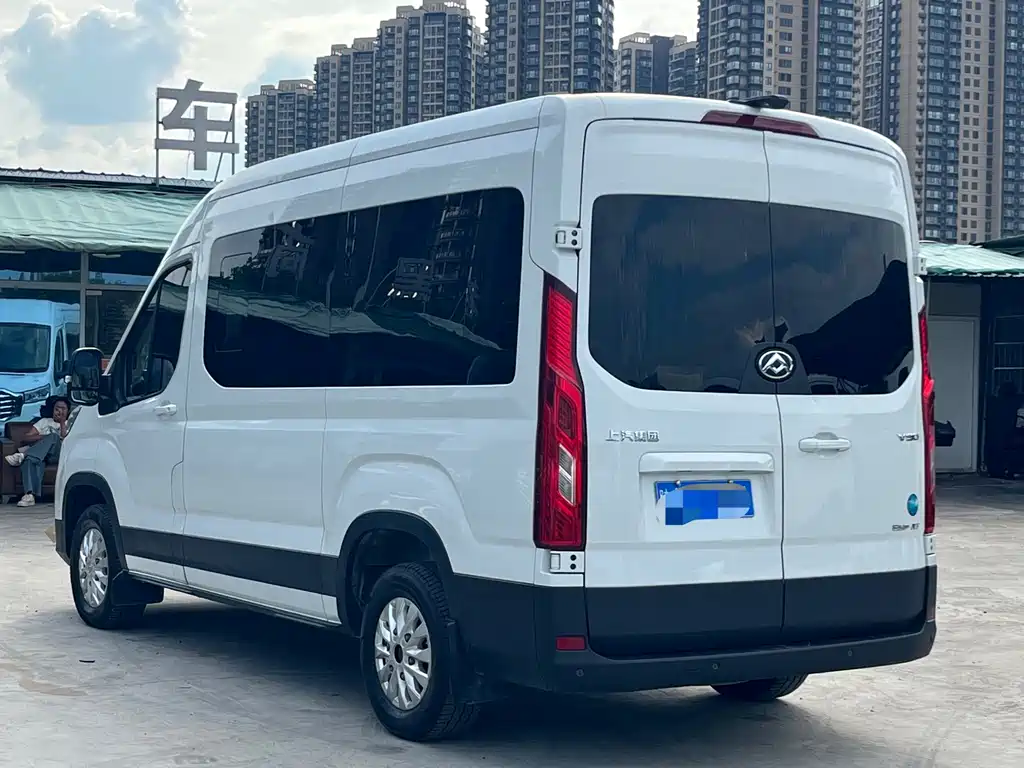 MAXUS V90 — миниатюра 6