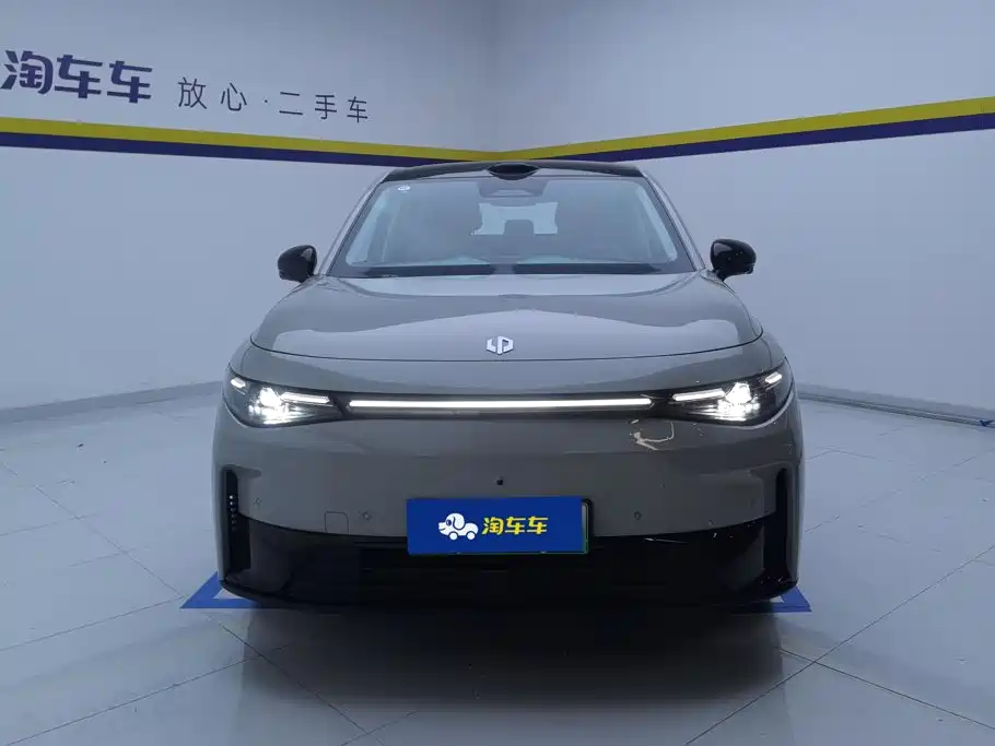 Leapmotor Leapmotor C10 — миниатюра 2