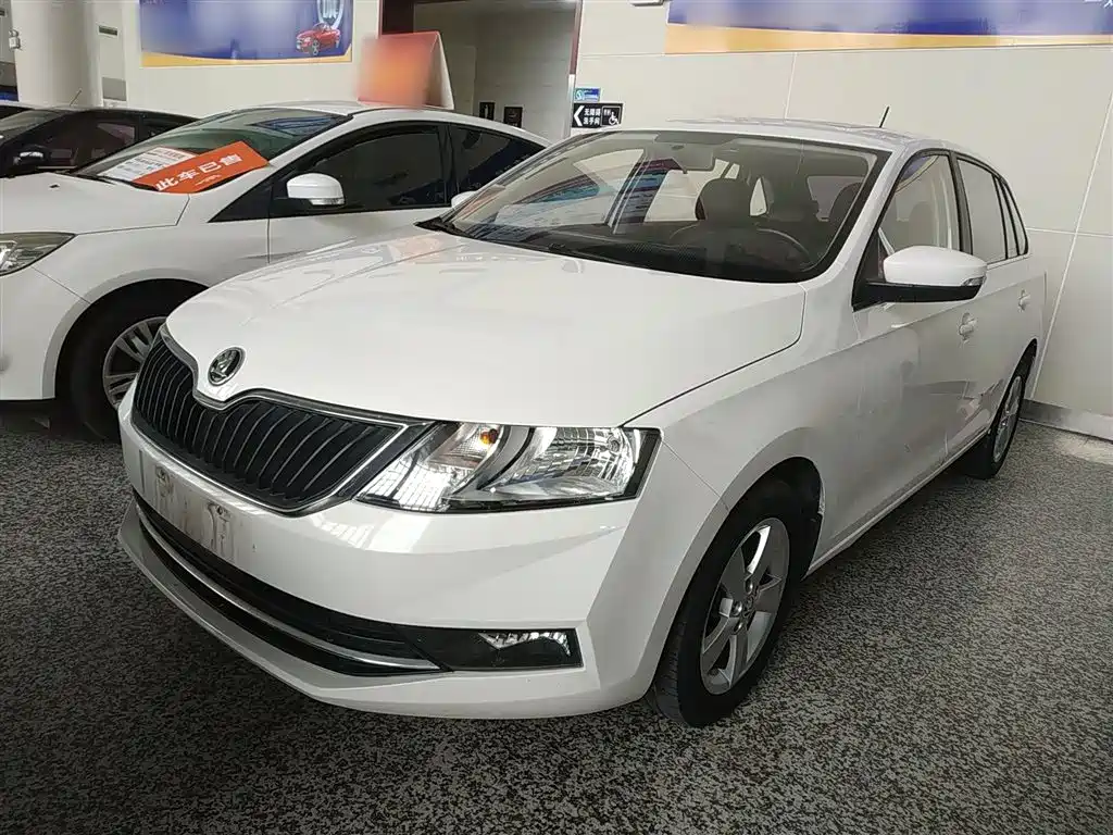 Skoda Rapid Spaceback 2019 1.5L AT Comfort V