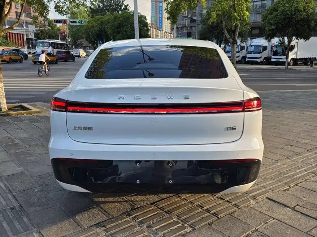Roewe Young Wai D6 — миниатюра 12
