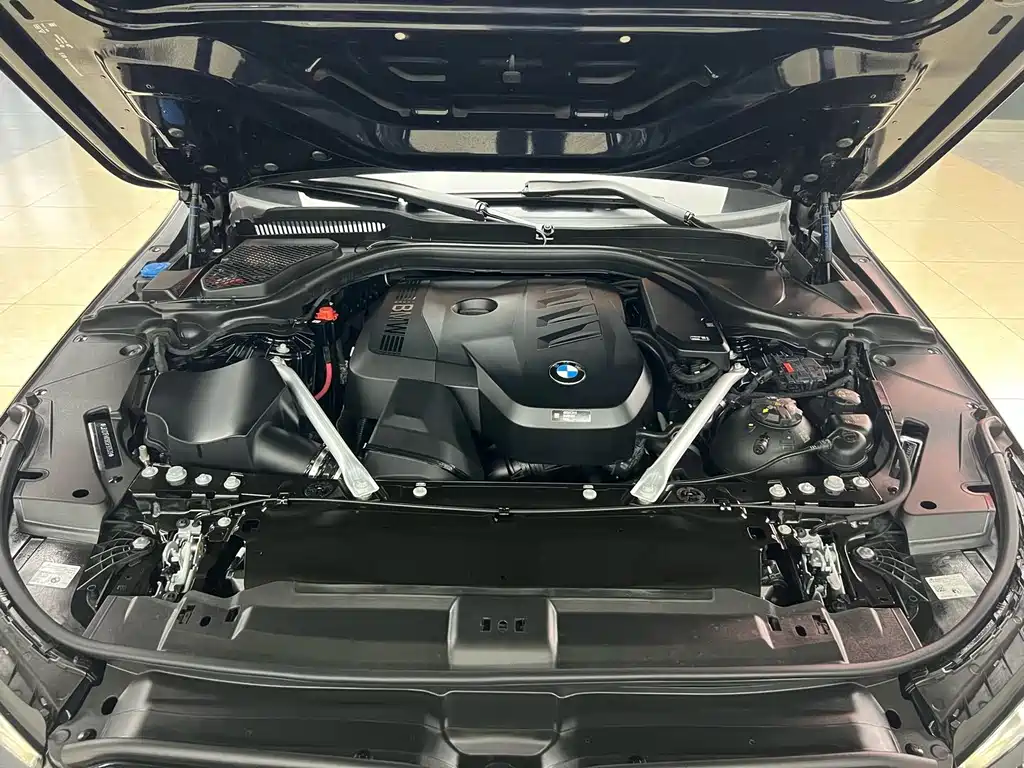 BMW 5 Series — миниатюра 25
