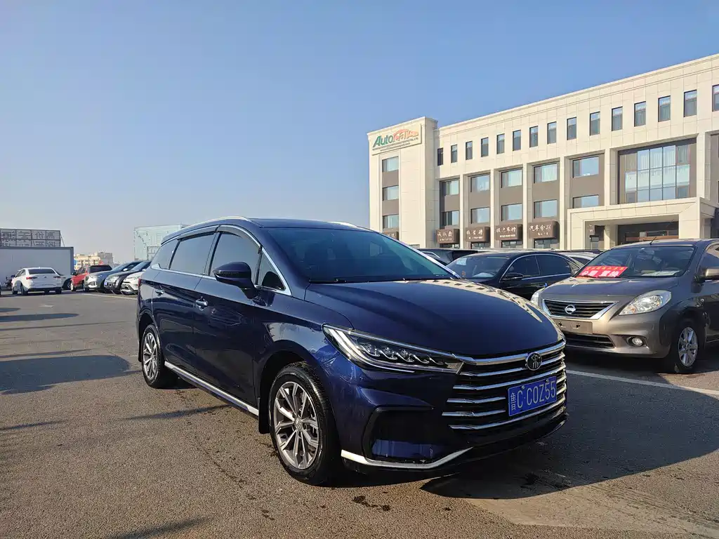 BYD SONG MAX