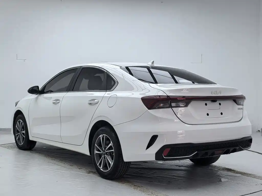 Kia K3 — миниатюра 6