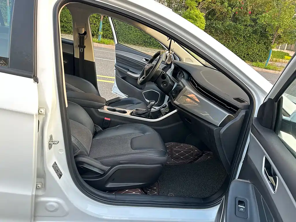 Chery Arrizo 5 — миниатюра 15