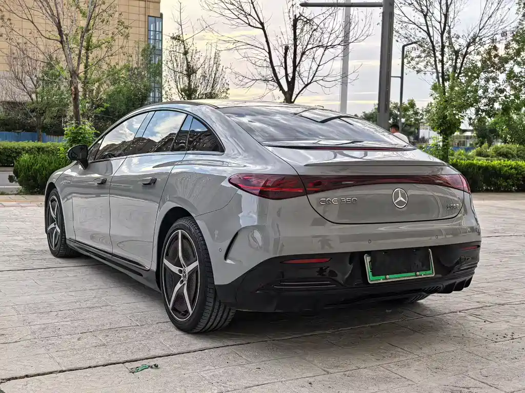 Mercedes-Benz EQE 2022 350