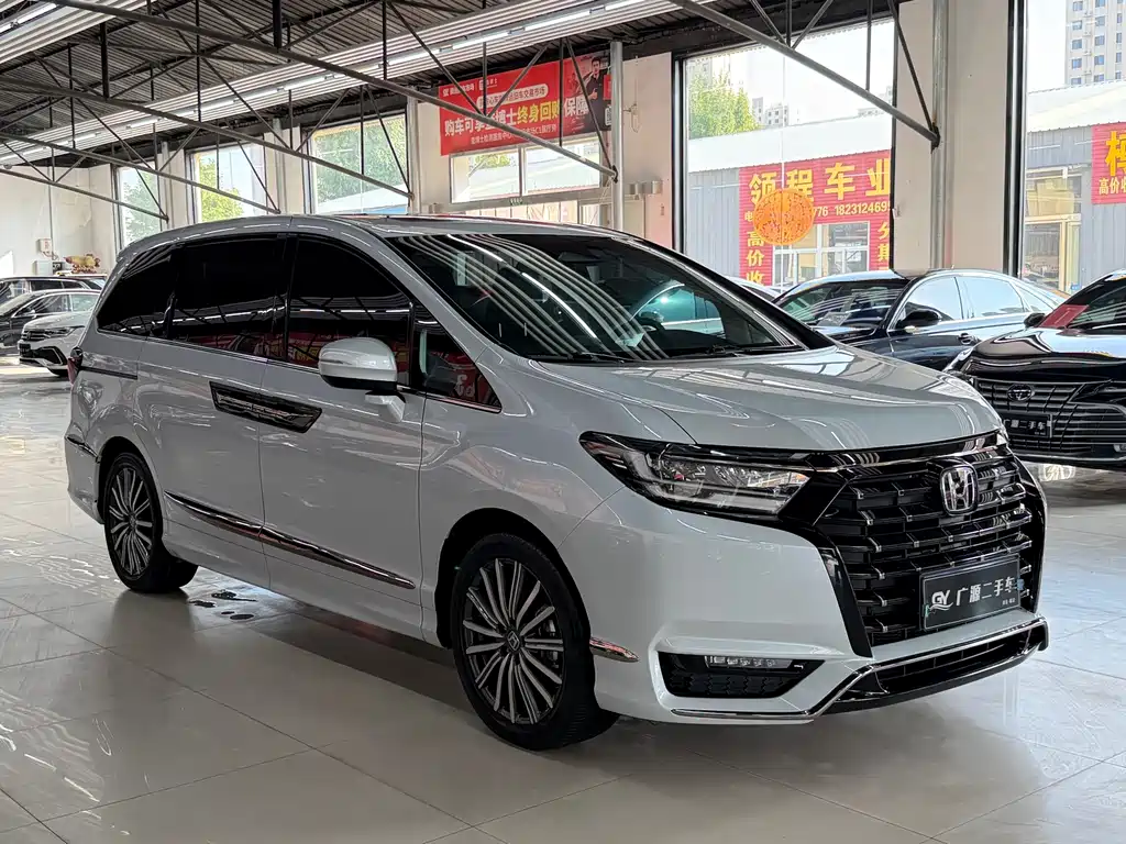 Honda Elysion — миниатюра 3