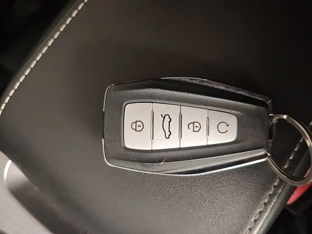 Geely Emgrand GS — миниатюра 9