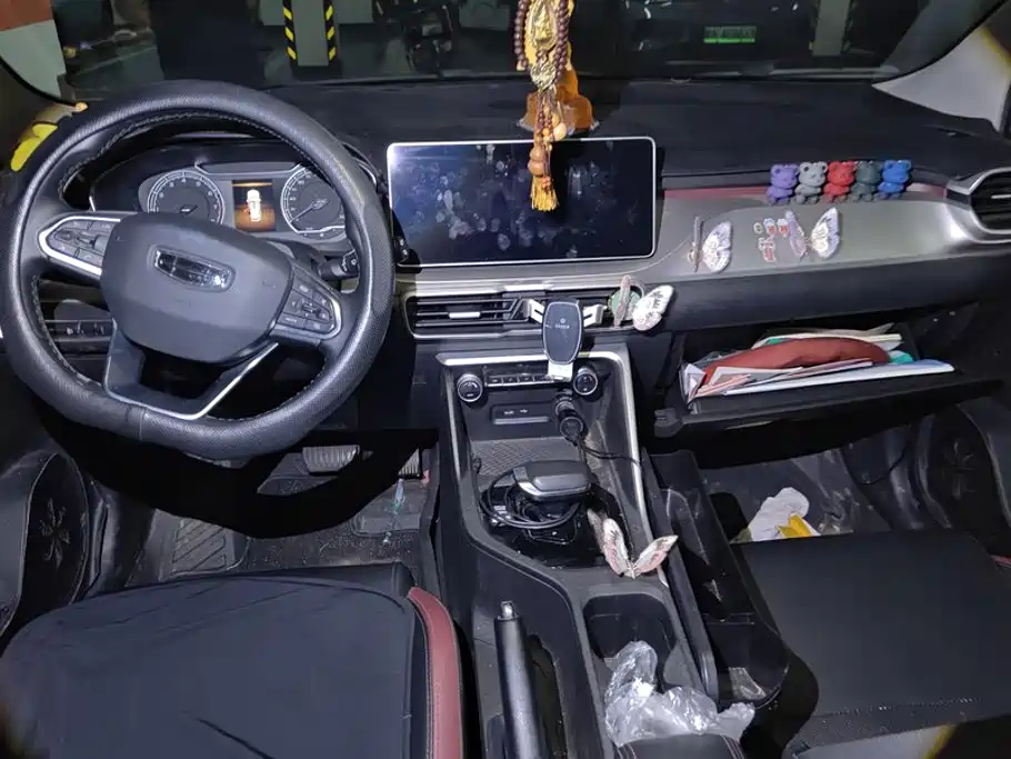 Geely Binyue — миниатюра 12