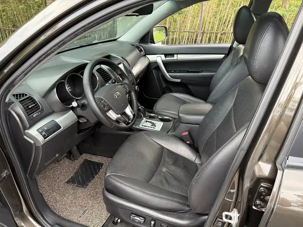 Kia Sorento — миниатюра 10