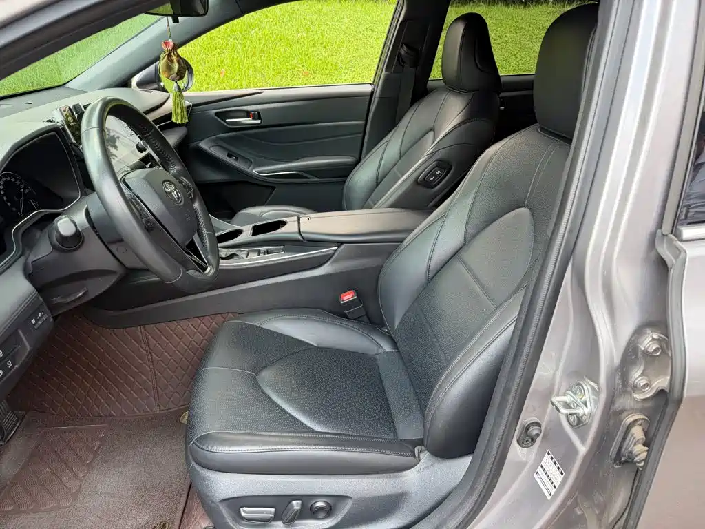 Toyota Avalon — миниатюра 8