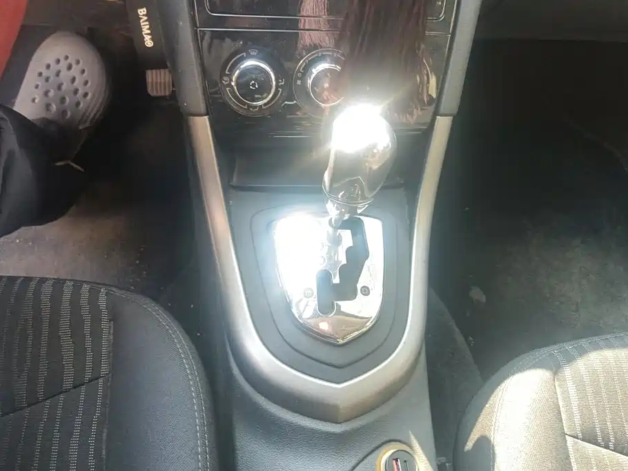 Peugeot 408 — миниатюра 16
