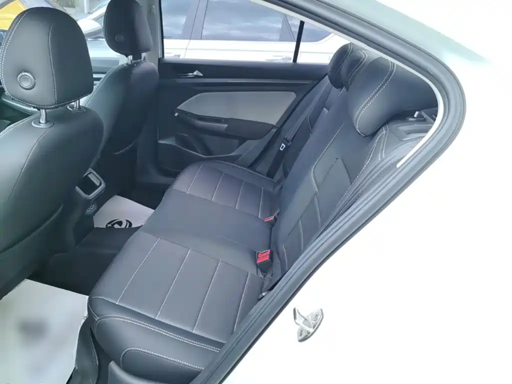 Volkswagen Bora — миниатюра 17