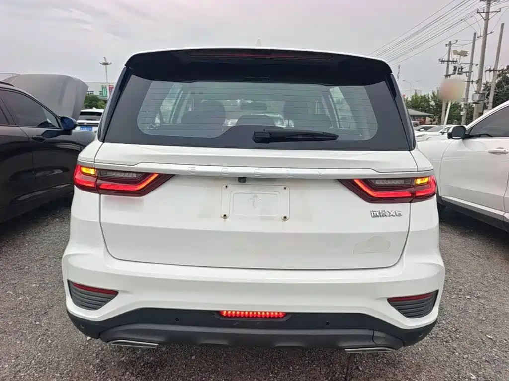 Geely Vision X6 — миниатюра 6