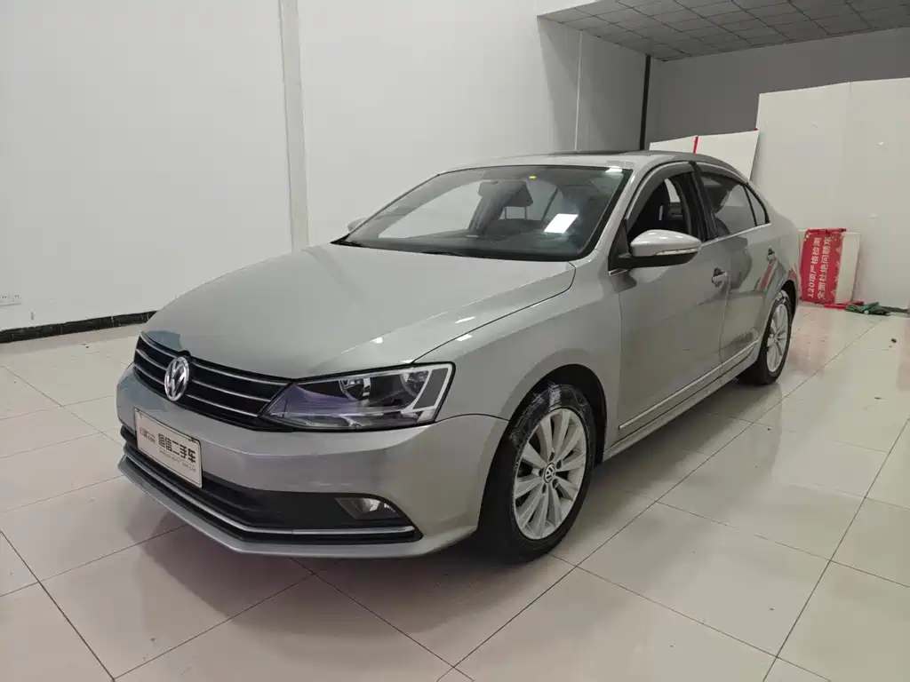 Volkswagen Sagitar 2016