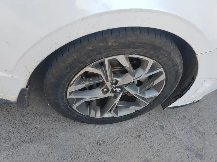 Hyundai Sonata — миниатюра 6