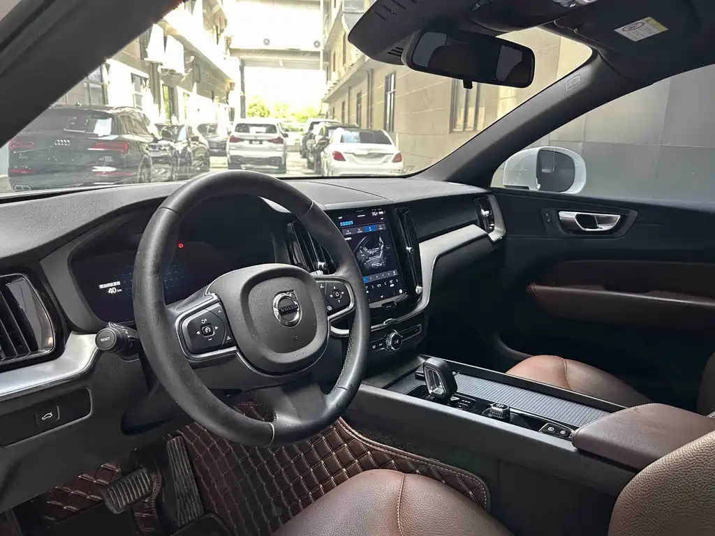 Volvo XC60 — миниатюра 14