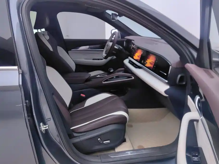 Geely Xingyue L — миниатюра 8