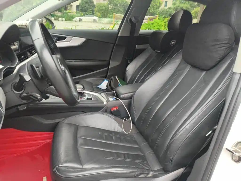 Audi A4L 2017 40 TFSI Fashion
