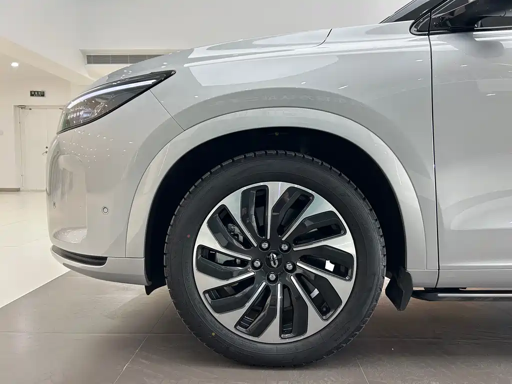 AITO ASK THE WORLD M7