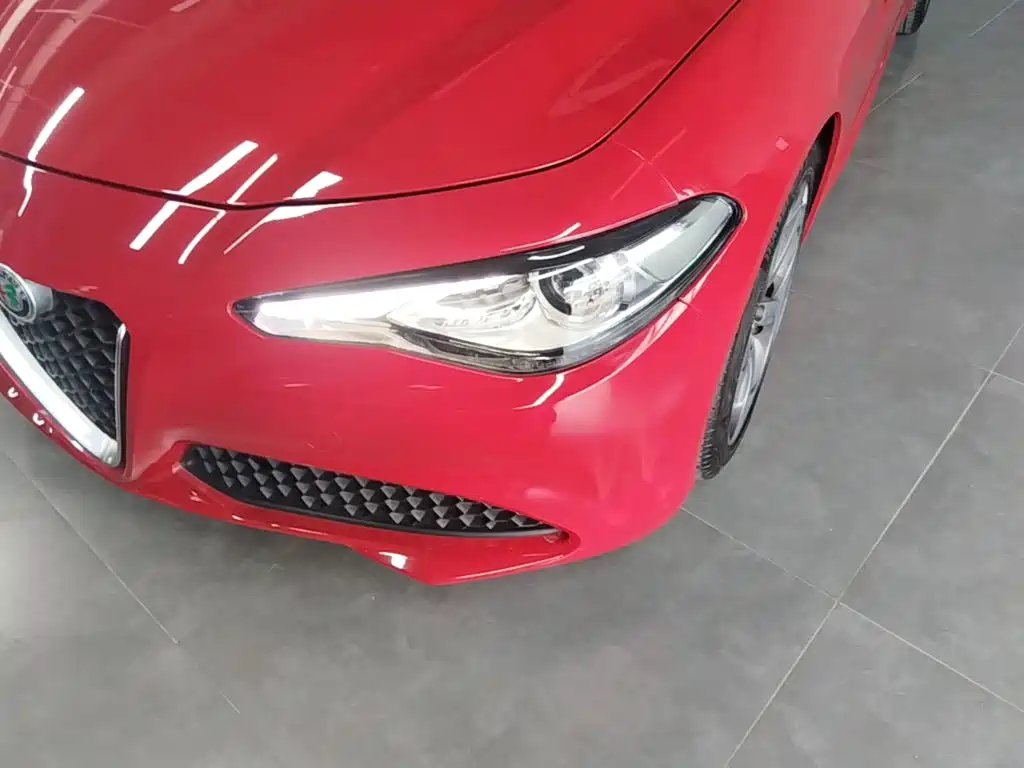 Alfa Romeo Giulia — миниатюра 24