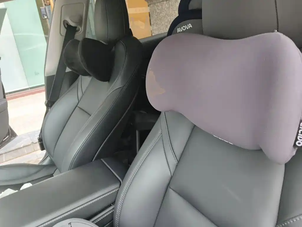 Tesla Model 3 — миниатюра 16