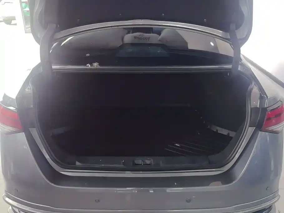 Nissan Sylphy — миниатюра 4