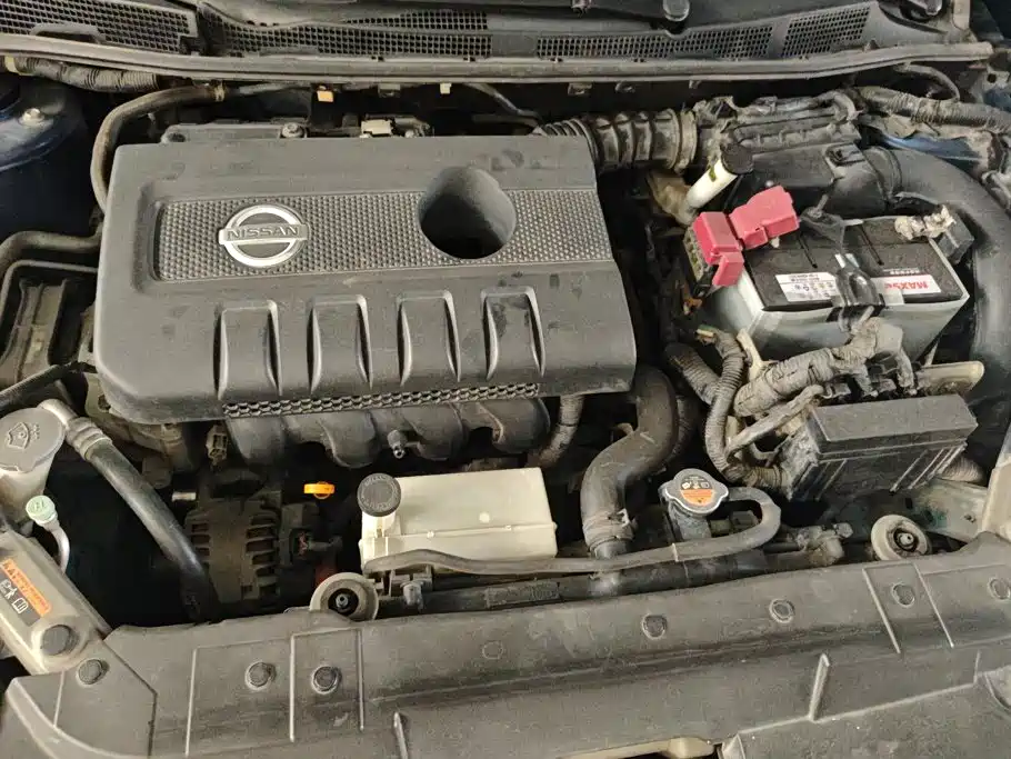 Nissan Tiida — миниатюра 10