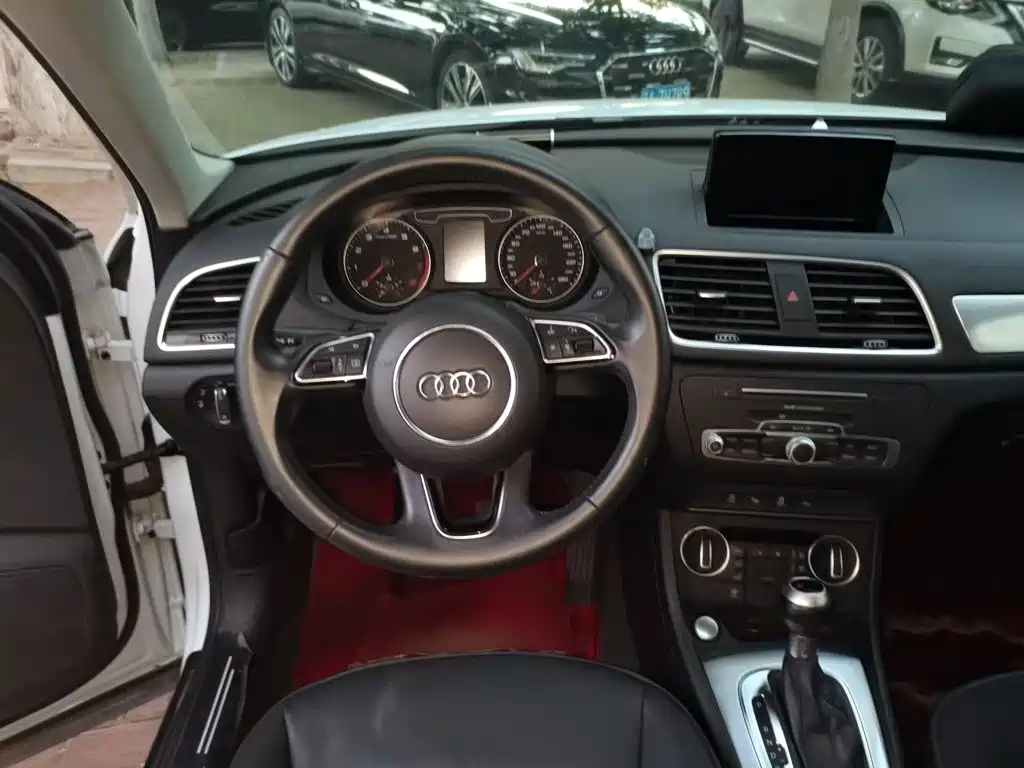 Audi Q3 — миниатюра 6