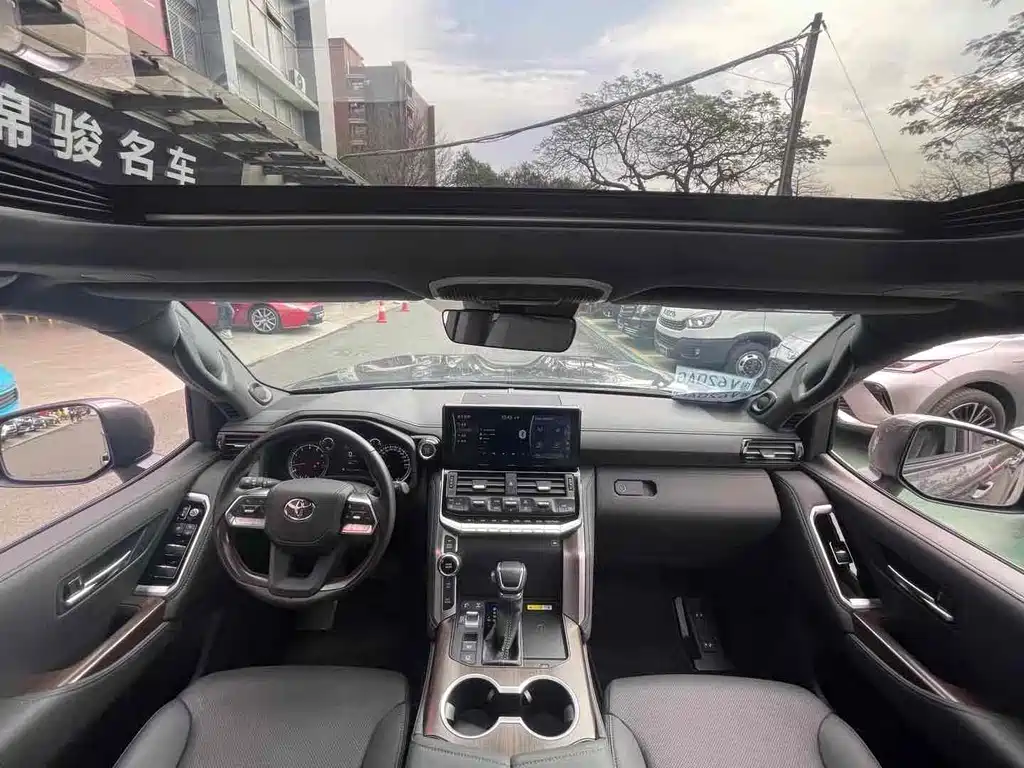 Toyota Land Cruiser — миниатюра 16