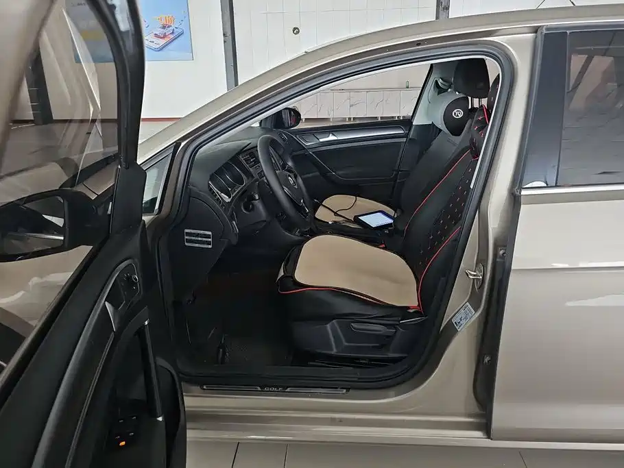 Volkswagen Golf — миниатюра 9