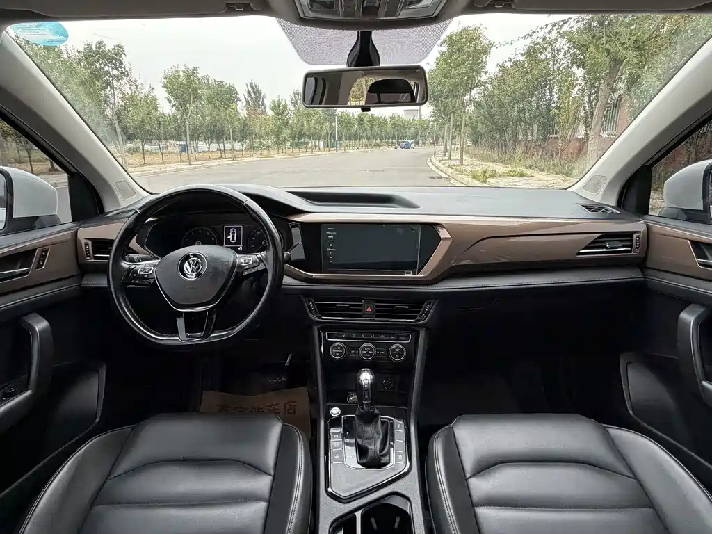 Volkswagen Tharu — миниатюра 9
