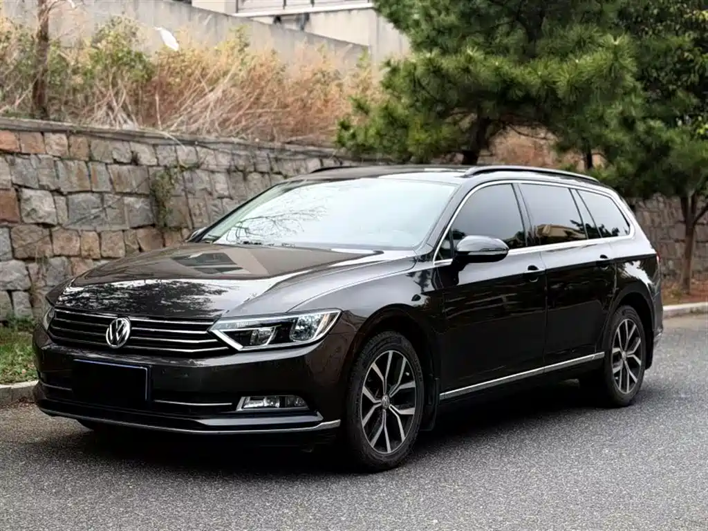 Volkswagen Viloran 2018