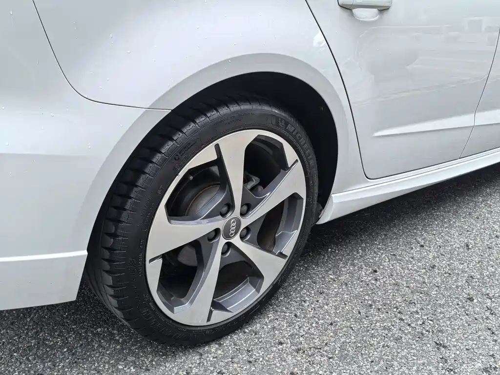 Audi A3 2019 Sportback 40 TFSI Sport VI
