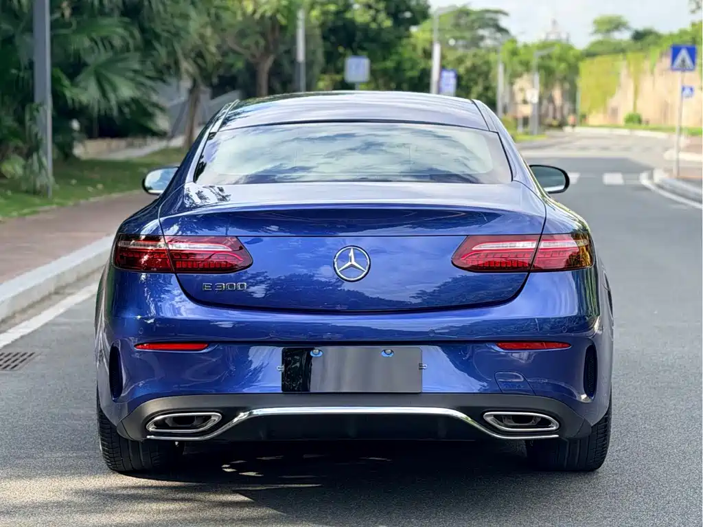 Mercedes-Benz E-Class (Import) — миниатюра 16