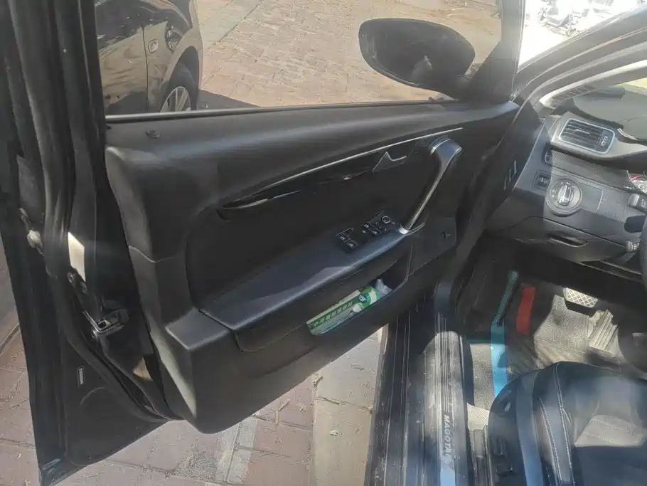 Volkswagen Magotan — миниатюра 7